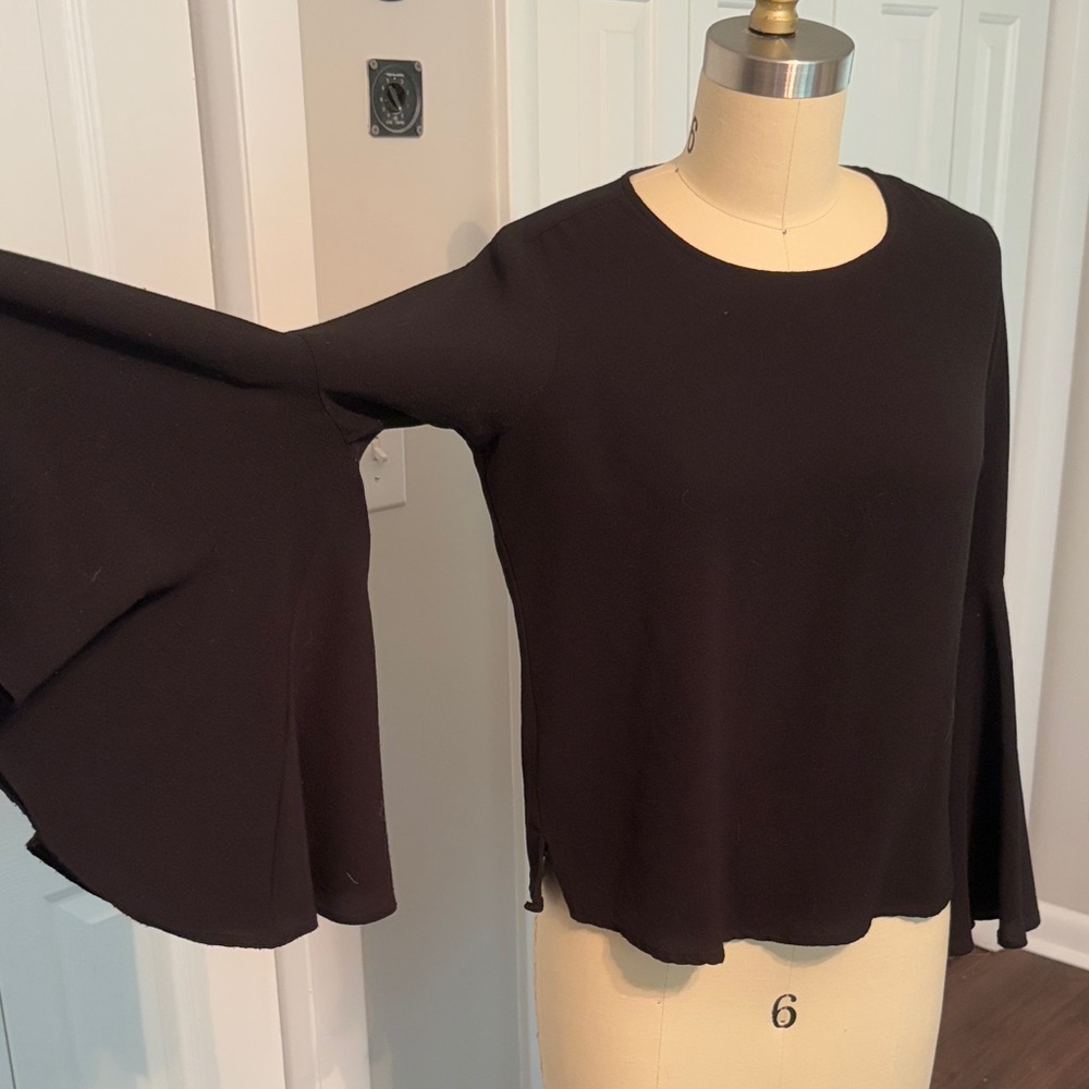 Vince Camuto Black Bell Sleeve Asymmetrical Blouse